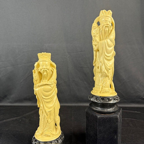 VTG Chinese Carved Elder Pair