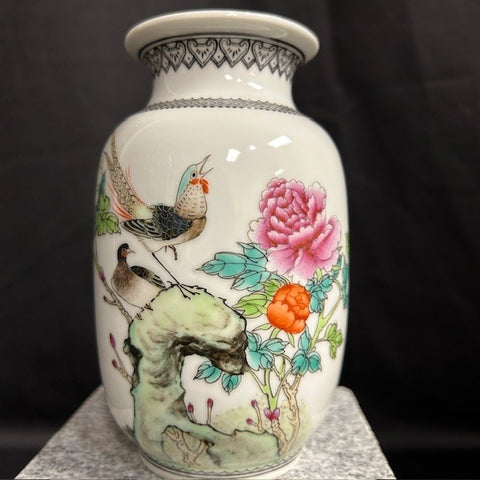 VTG Chinese Hand Painted Vase