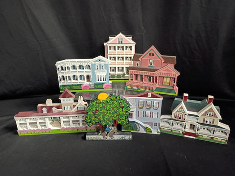 VTG Sheila's Collectible Wooden Houses