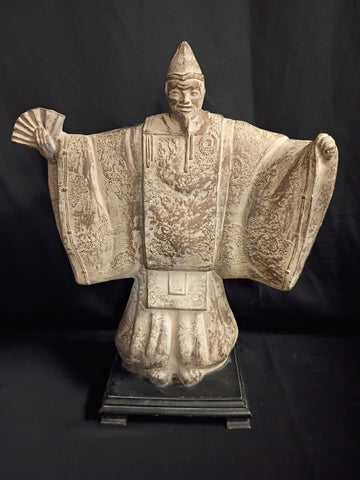 VTG Samurai Statue