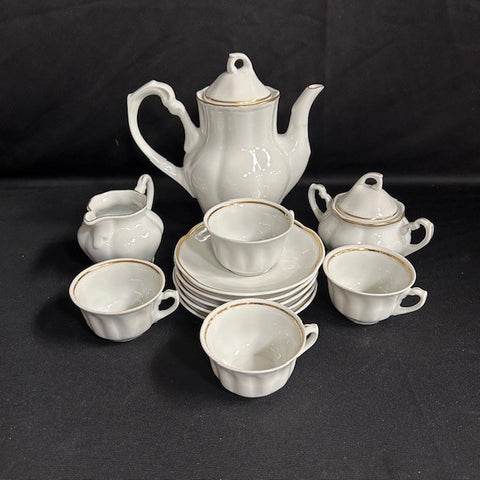 VTG Europa Demitasse Tea Set