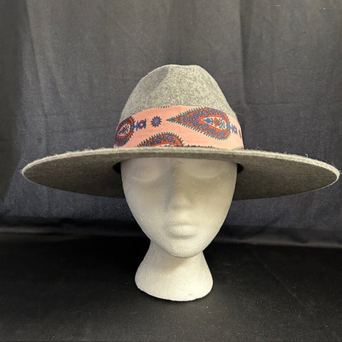 NIB Gigi Pip 57 Women's Hat