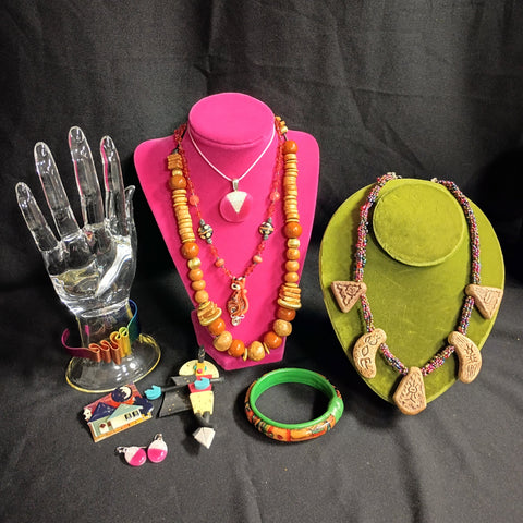 VTG Funky Artisan Jewelry Set