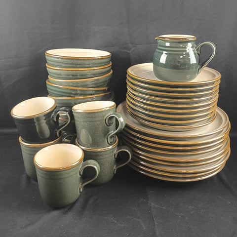 Noritake Green Dinner Set