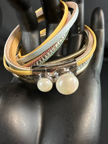 NWT Kalifano  Magnetic Multiple Strand Bracelet