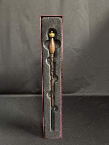 NIB Ollivanders Ivy 11 Harry Potter Universal Studio Wand