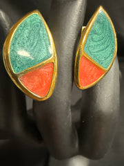 VTG. Allison Reed Gold-Tone Clip Earrings