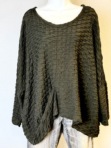 Dress to Kill Crinkle Top Tunic