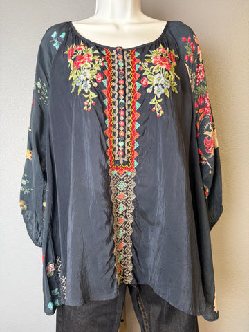 Johnny Was Sheera Embroidered Contrast blouse