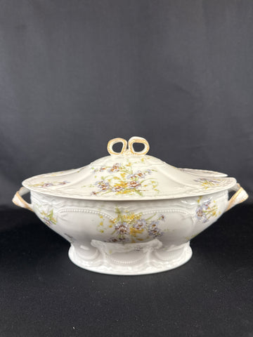 Theodore Haviland Limoge Tureen
