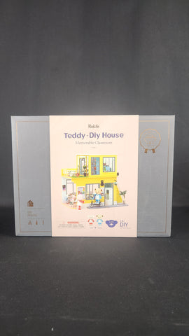 NIB Rolife DIY House Teddy Memorable Classroom