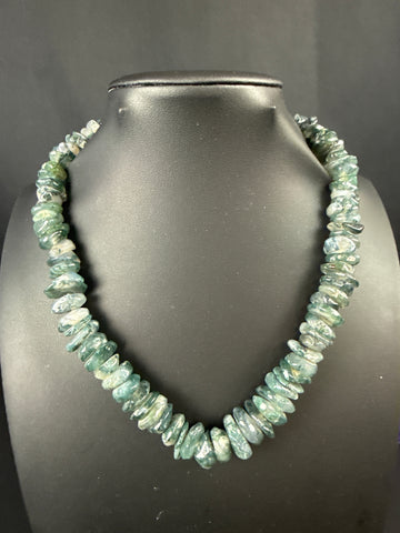Tumbled Moss Chip Agtate Necklace